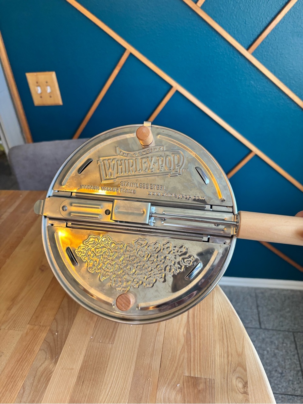 Stainless Steel Popcorn Popper - Silver with Wooden Handle